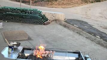 المنطقة المحيطة بالمنشأة
