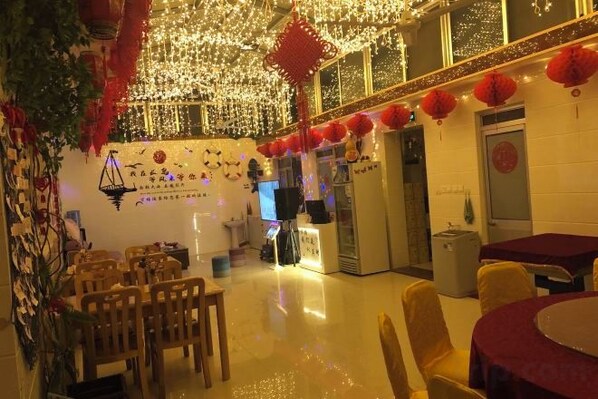 Unclassified image, 1 of 36, button - Long Island Wanfu Fisherman's House (Yantai)