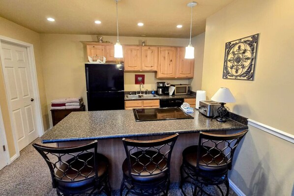 Fridge, microwave, oven, dishwasher