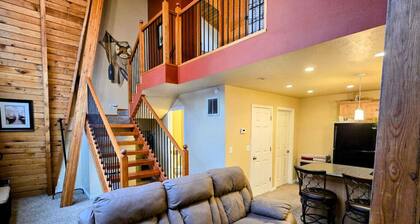 Park Ave Condo #3, Sauna+Hot Tub
