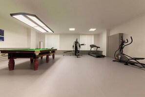 Gym - Ujimqin Hotel (West Ujimqin Banner)