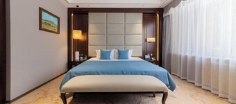 Ujimqin Hotel