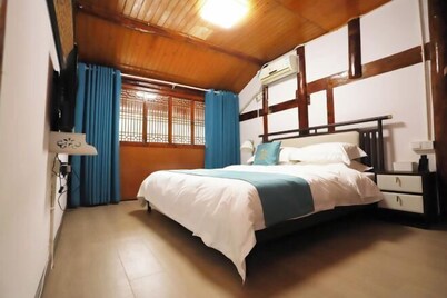 Hejiayuan Family Inn