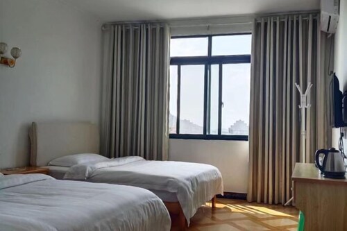 Yunyang Covered Bridge Resort