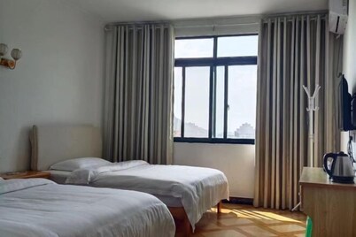 Yunyang Covered Bridge Resort