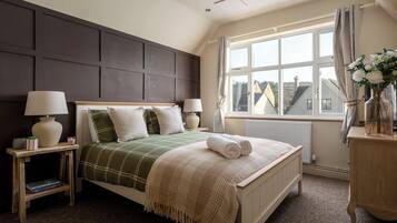 3 chambres, fer et planche Ă repasser, Wi-Fi, draps fournis