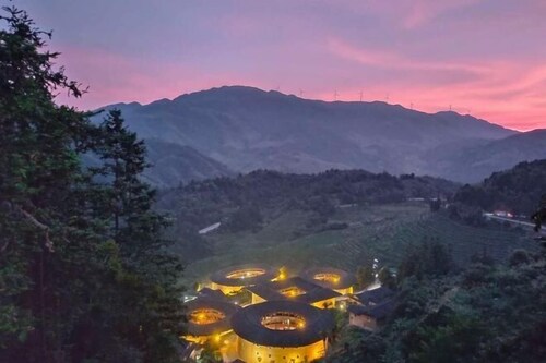 Tulou Viewing Platform Inn