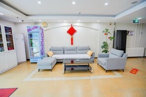 Unclassified image, 2 of 20, button - Homeinn Pebble Hotel (Qingdao North Station Licun Pedestrian Street) (Qingdao)