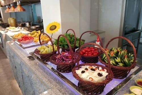 Shijiazhuang Pingshan Golden Benzhai Hotel