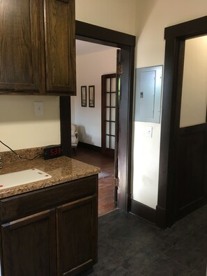 Dusche, Haartrockner, Bidet, Handtücher