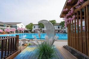 صورة غير مصنفة، 2 من 53، زرّ