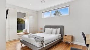 4 chambres, lit parapluie, Wi-Fi gratuit, draps fournis