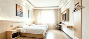 Jingyuan Boutique Hotel
