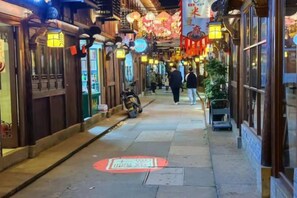 Unclassified image, 5 of 43, button - 123 Hotel (Taizhou)