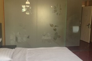 Room - DONG FANG LUO MA (Wuhu)