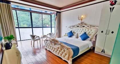 Shuimoting Xibiancheng Inn