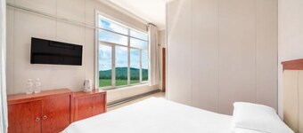 Ulan Butong JinShangZhiXing Hotel
