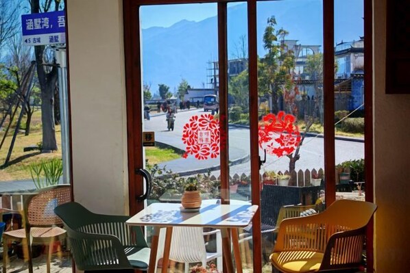 تناول الطعام