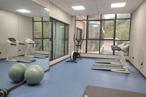 Fitness facility - Ju Xiu Hotel (Zhen'an)