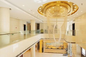 Lobby - Ju Xiu Hotel (Zhen'an)