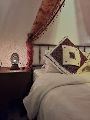 8 chambres, coffres-forts dans les chambres, Wi-Fi gratuit