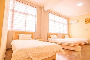 Unclassified image, 2 of 21, button - Yangguang Express Hotel (Yinan)