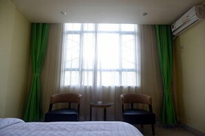 Unclassified image, 3 of 46, button - 8 Inn (Dongguan)