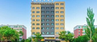 Korla Apricot Business Hotel