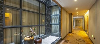 Midor Hotel (Honggutan Wanda Plaza)