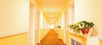 Home Inn (Taiyuan Jinci Road Jinyang Lake Park)