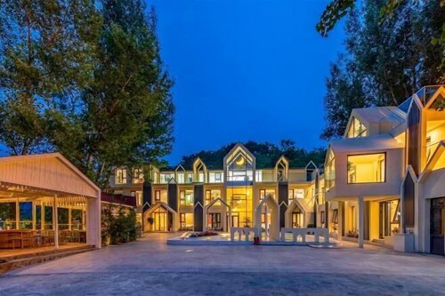 Gaolaozhuang Country Hostel