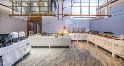 Yitel Heyi Hotel (Lanzhou Wanhui International Plaza Gansu Provincial Museum Store))