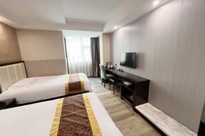 Unclassified image, 3 of 32, button - Kaiwang Hotel (Nanjing Mingguo Subway Station Military General Hospital) (Nanjing)