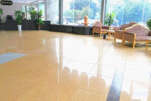 Lobby - Landing International Hotel (Dianjiang County)