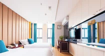 Landing International Hotel