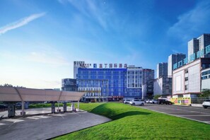 Exterior - Landing International Hotel (Dianjiang County)