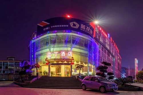 Landing International Hotel