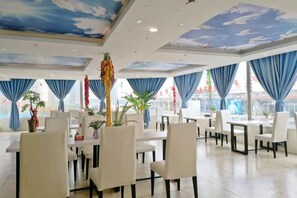 Dining - Landing International Hotel (Dianjiang County)