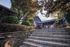 Enceinte de l’hébergement