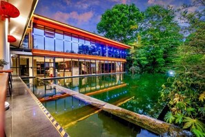 บริเวณภายนอก