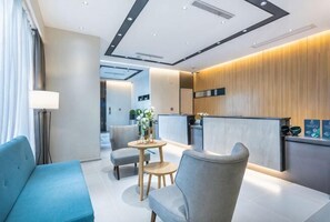 Lobby - Homeinn Business Hotel (Wuhu Fantawild Adventure Development Zone) (Wuhu)