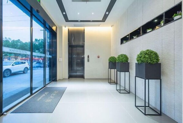 Interior - Homeinn Business Hotel (Wuhu Fantawild Adventure Development Zone) (Wuhu)