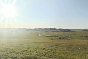 Golf - Chenbaerhuqi Donkey Camp Outdoor Hotel (Old Barag Banner)