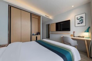 Room - Homeinn Selected Hotel (Baotou East Station Airport) (Baotou)