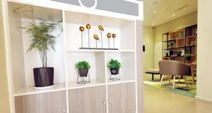 Homeinn Selected Hotel (Baotou East Station Airport)
