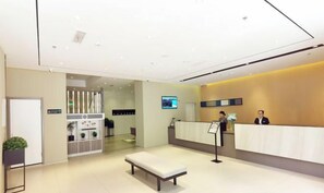 Lobby - Homeinn Pebble Cloud Hotel (Baotou East Railway Station & Baotou Donghe Airport (Baotou)