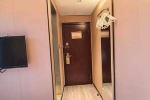 Room - Minjia Hotel(Shanghai Qingpu New City Metro Station Store) (Shanghai)