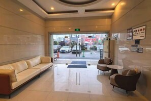 Unclassified image, 4 of 15, button - Minjia Hotel(Shanghai Qingpu New City Metro Station Store) (Shanghai)