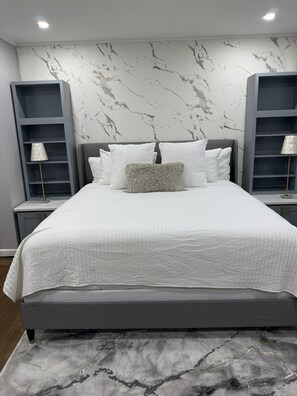 3 bedrooms, iron/ironing board, WiFi, bed sheets