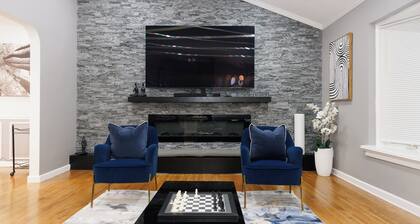 Comfortable cozy 3-bedroom house with WiFi, AC, pool table, in Queens NY.